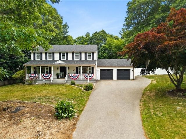 758 King St, Raynham, MA 02767