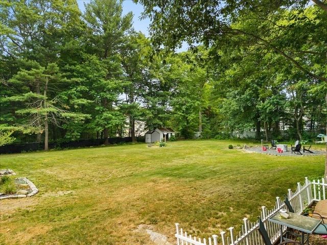 758 King St, Raynham, MA 02767