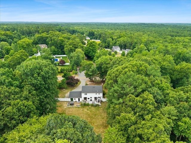 758 King St, Raynham, MA 02767