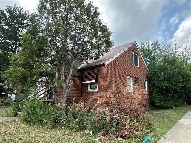16909 Harvard Avenue, Cleveland, OH 44128