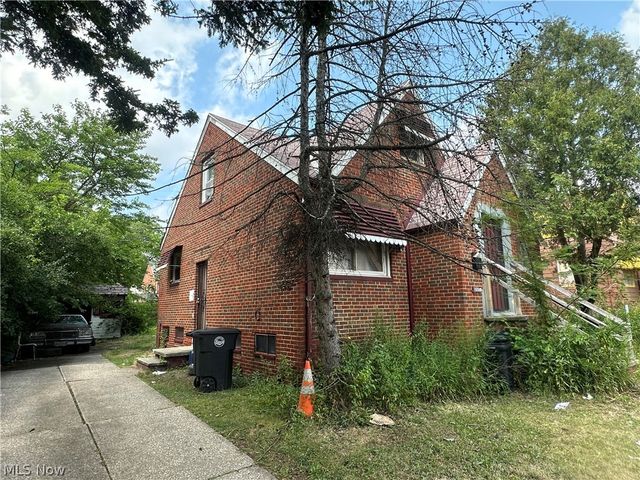 16909 Harvard Avenue, Cleveland, OH 44128