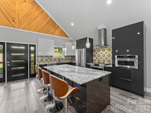 123 Israel Road, Candler, NC 28715