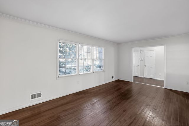 1201 Hunters Glen Drive, Stone Mountain, GA 30083