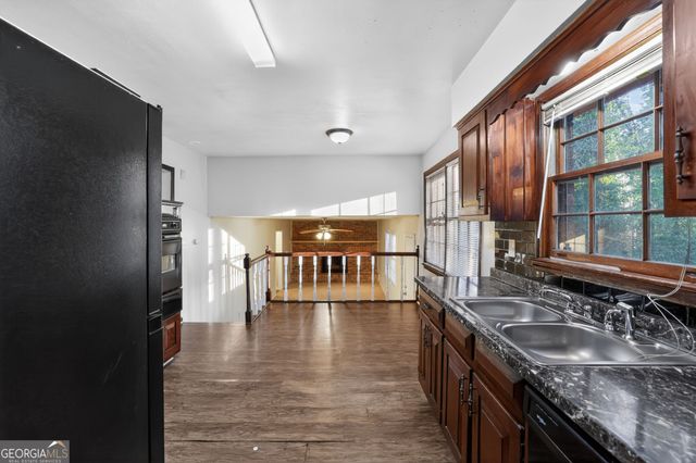 1201 Hunters Glen Drive, Stone Mountain, GA 30083