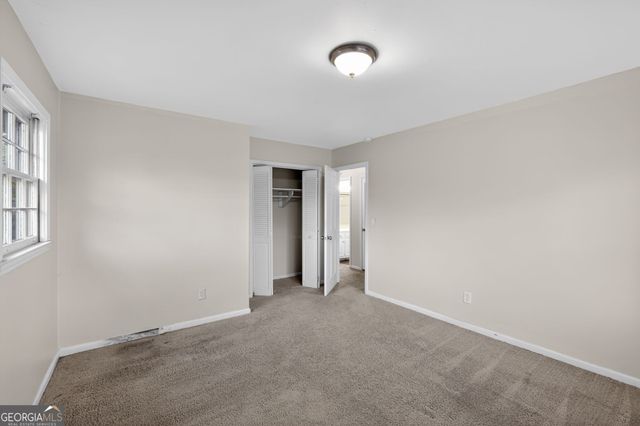 1201 Hunters Glen Drive, Stone Mountain, GA 30083