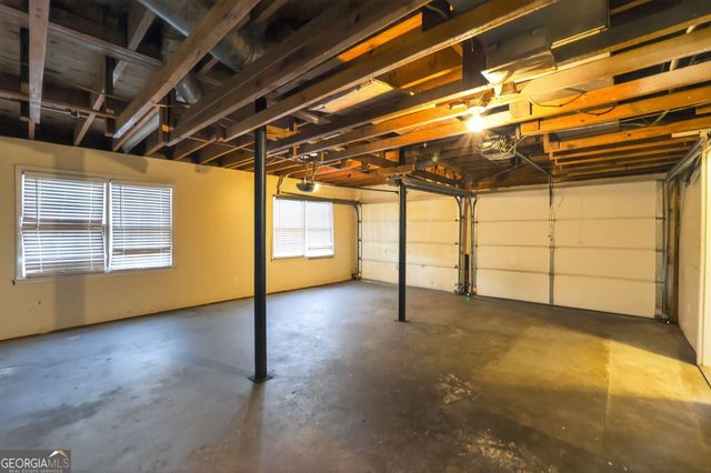 1201 Hunters Glen Drive, Stone Mountain, GA 30083