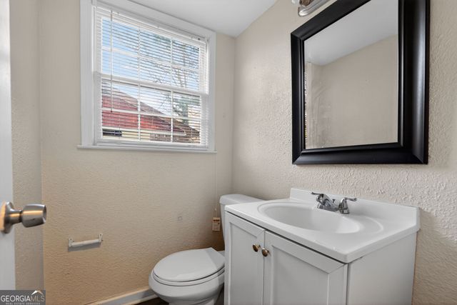 1201 Hunters Glen Drive, Stone Mountain, GA 30083