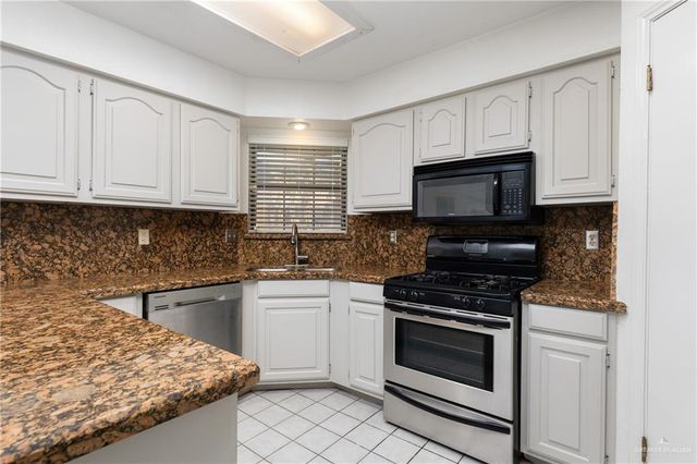 2910 La Costa Court, Harlingen, TX 78550