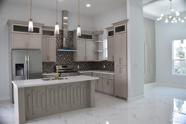 539 Hunter Drive, Alamo, TX 78516