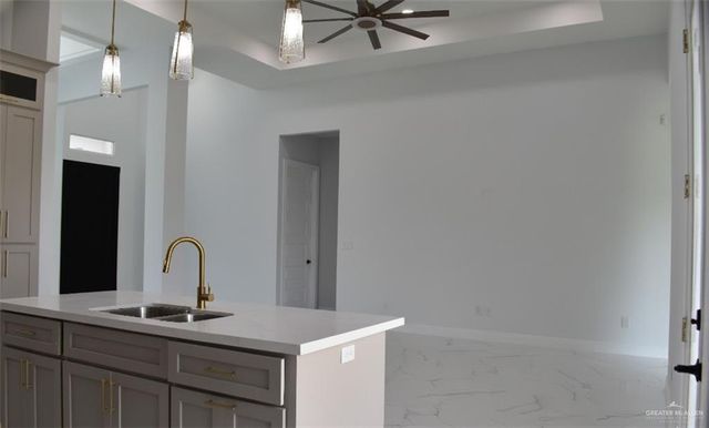 539 Hunter Drive, Alamo, TX 78516