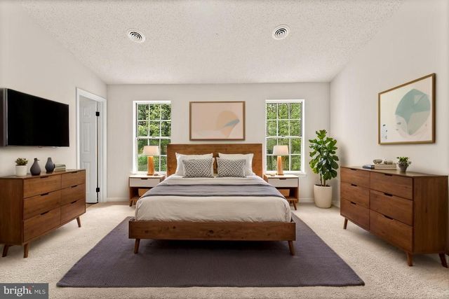 311 CROSSING RD, Fredericksburg, VA 22406