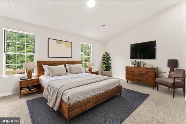 311 CROSSING RD, Fredericksburg, VA 22406