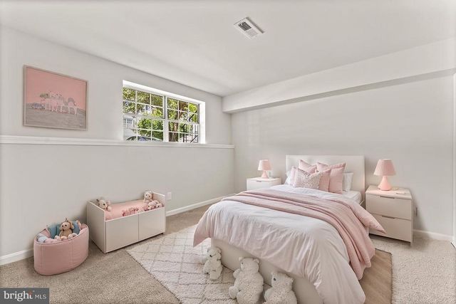 311 CROSSING RD, Fredericksburg, VA 22406