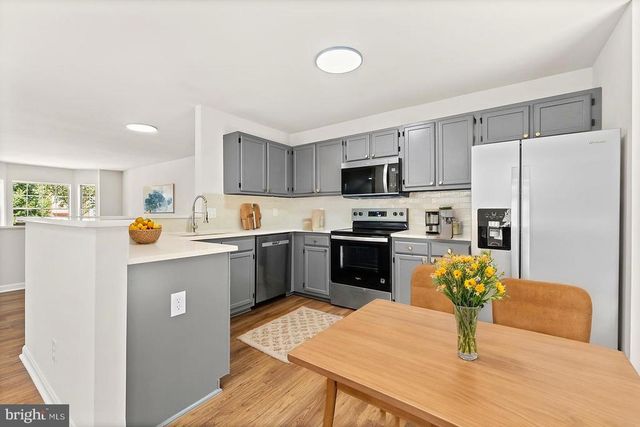 311 CROSSING RD, Fredericksburg, VA 22406