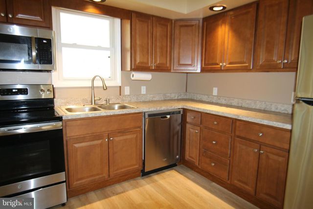 2121 MARKET STREET EXT, Middletown, PA 17057