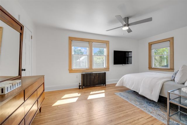 48 Hillview Avenue, Port Washington, NY 11050
