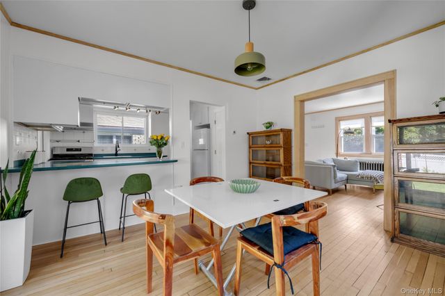 48 Hillview Avenue, Port Washington, NY 11050