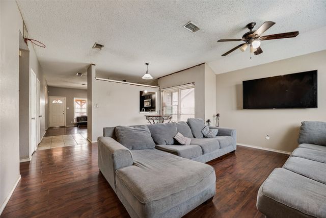 1205 Candlenut Court, Desoto, TX 75115