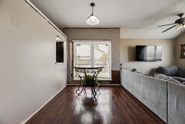 1205 Candlenut Court, Desoto, TX 75115