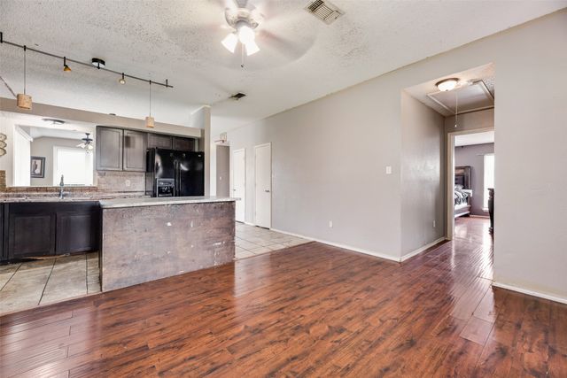 1205 Candlenut Court, Desoto, TX 75115