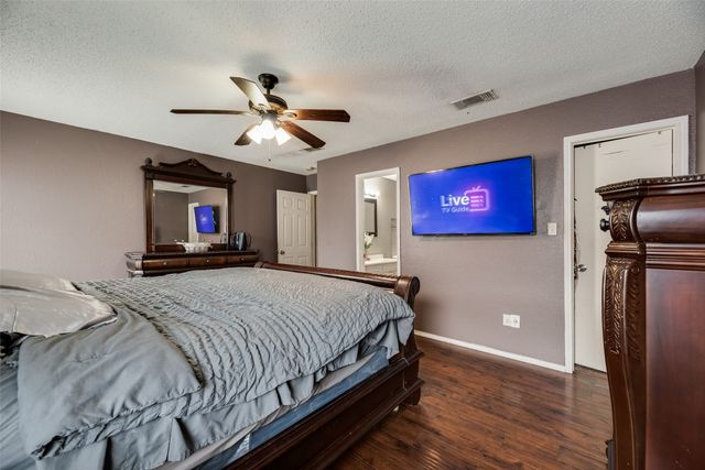 1205 Candlenut Court, Desoto, TX 75115