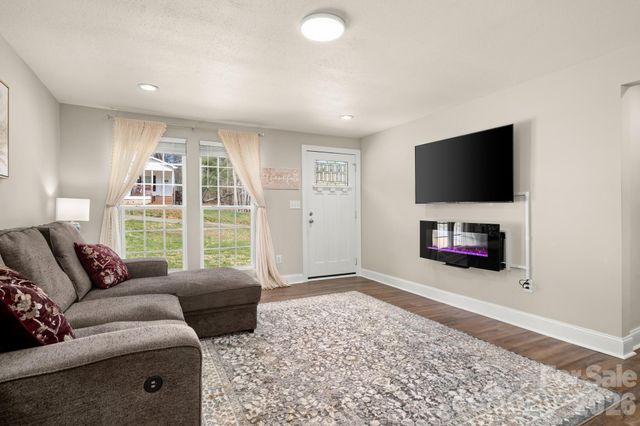 154 Shadowgate Drive, Forest City, NC 28043