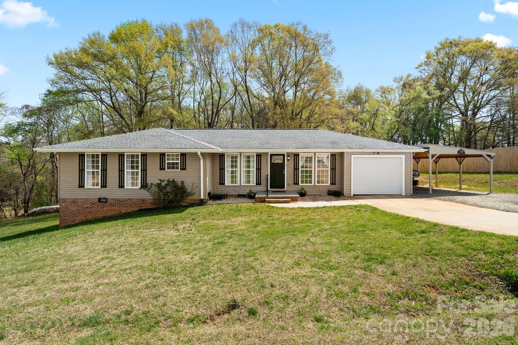 154 Shadowgate Drive, Forest City, NC 28043