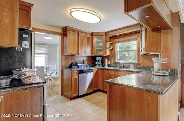20 Clarence Avenue, Long Branch, NJ 07740
