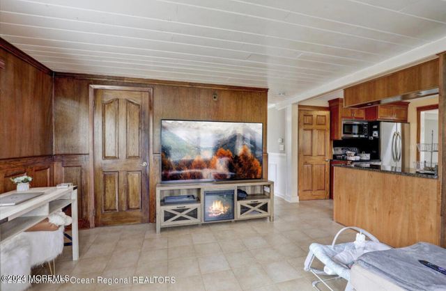 20 Clarence Avenue, Long Branch, NJ 07740