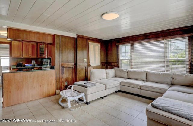 20 Clarence Avenue, Long Branch, NJ 07740