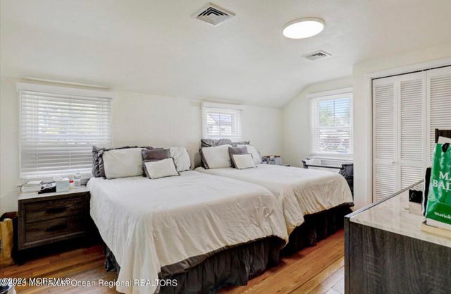 20 Clarence Avenue, Long Branch, NJ 07740