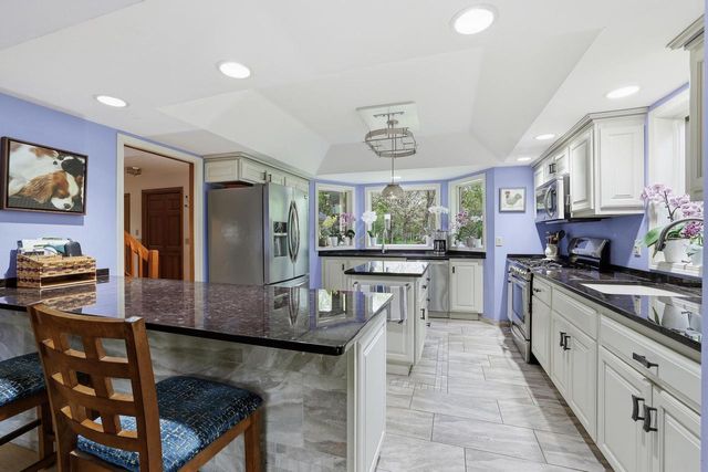 611 HONEY BEAR COURT, Waupaca, WI 54981
