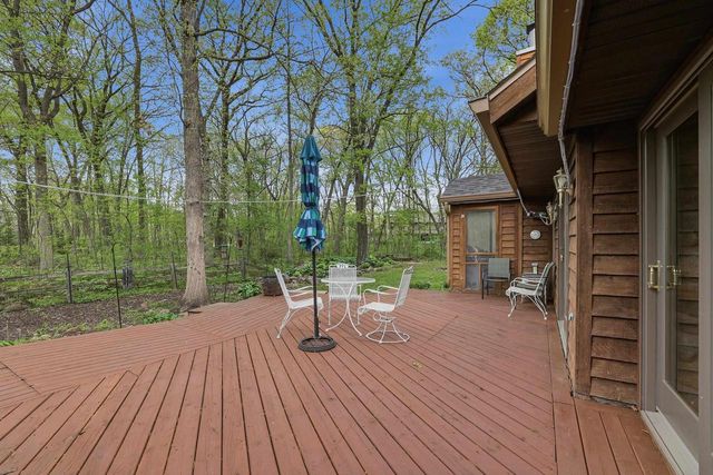 611 HONEY BEAR COURT, Waupaca, WI 54981