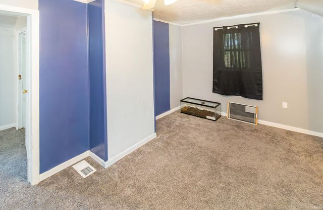 423 W Sycamore Street, Boonville, IN 47601