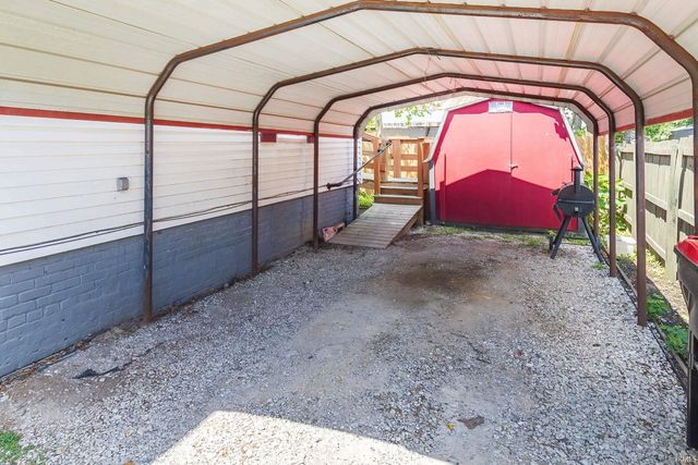 423 W Sycamore Street, Boonville, IN 47601