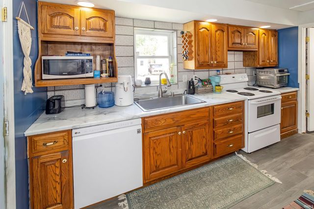 423 W Sycamore Street, Boonville, IN 47601