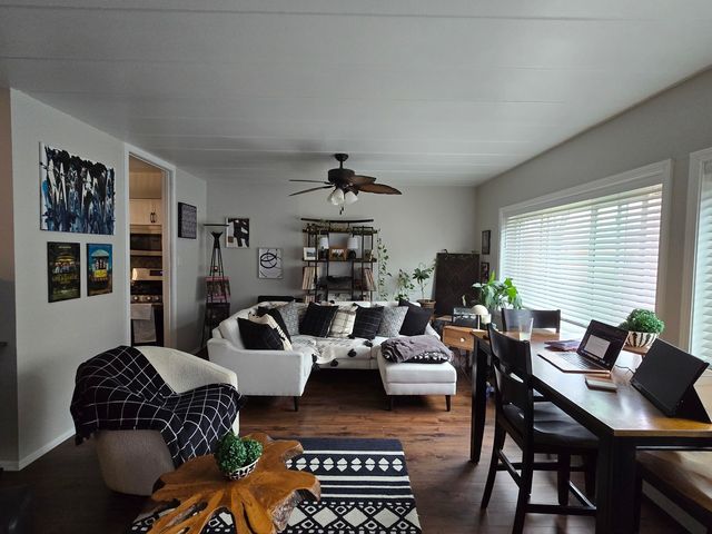 1139 Leavitt Avenue 203, Flossmoor, IL 60422