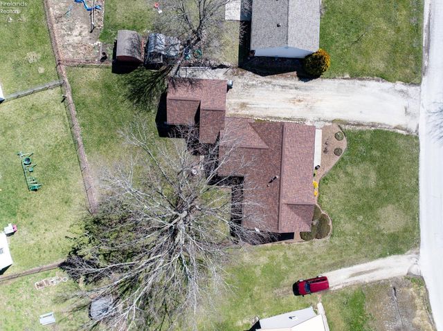 1094 Millbrook Drive, Fremont, OH 43420