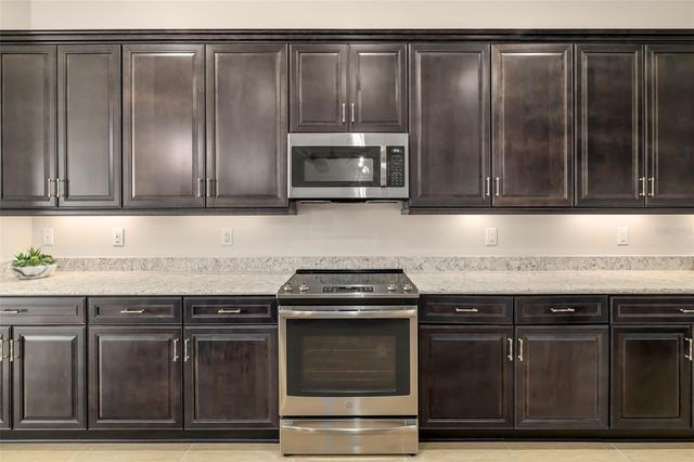 10730 IRONBRIDGE DRIVE, Venice, FL 34293