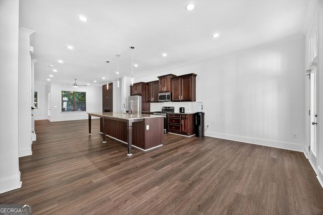 712 Avondale Hills Drive, Decatur, GA 30032