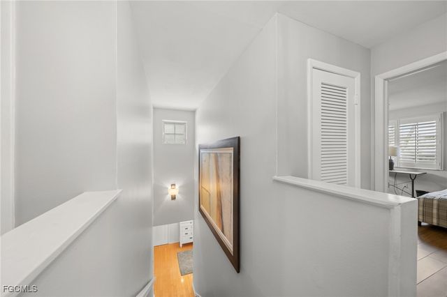 1030 Aqua LN, Fort Myers, FL 33919