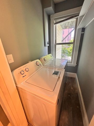 10 Stickney Ave 2, Somerville, MA 02145