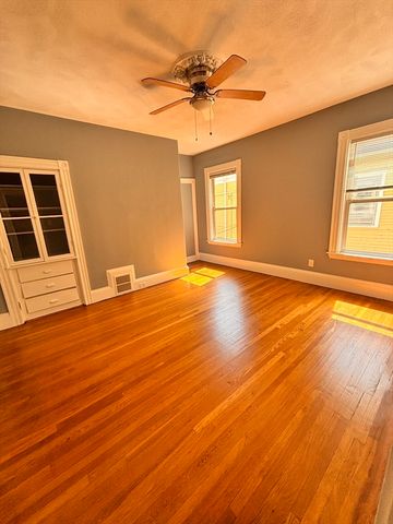 10 Stickney Ave 2, Somerville, MA 02145
