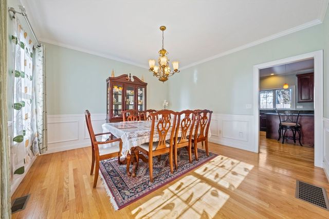 20 Coolidge Ave, Norwood, MA 02062