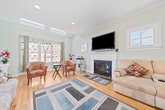 20 Coolidge Ave, Norwood, MA 02062