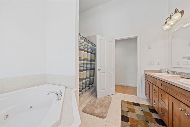 20 Coolidge Ave, Norwood, MA 02062