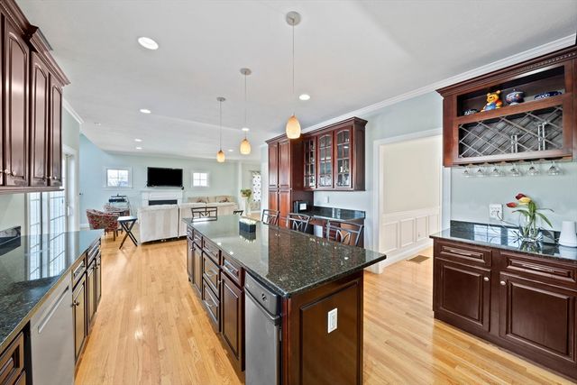 20 Coolidge Ave, Norwood, MA 02062