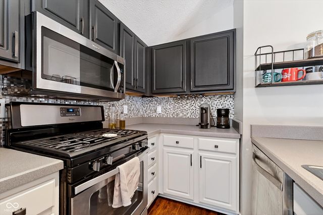 1011 N Ogden Street, Indianapolis, IN 46202