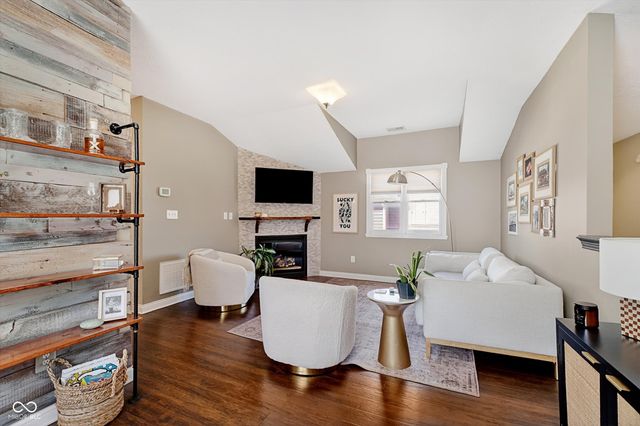 1011 N Ogden Street, Indianapolis, IN 46202