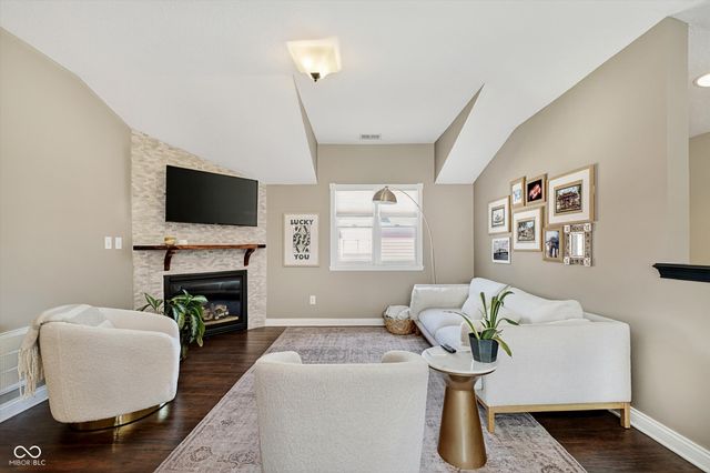 1011 N Ogden Street, Indianapolis, IN 46202